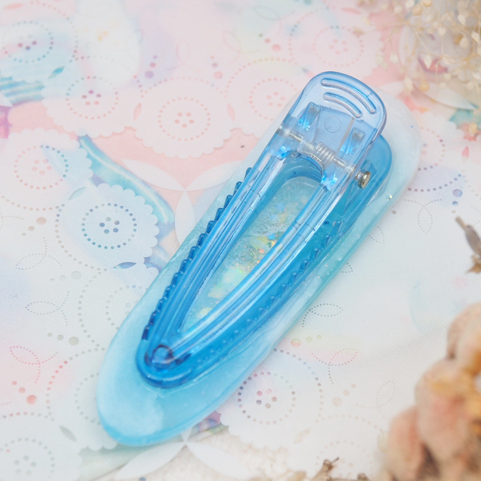 Pink Sand Beaches Shaker Barette (dolphin, teardrop)