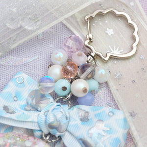 To the Waters Clam Charm (Not glowing)