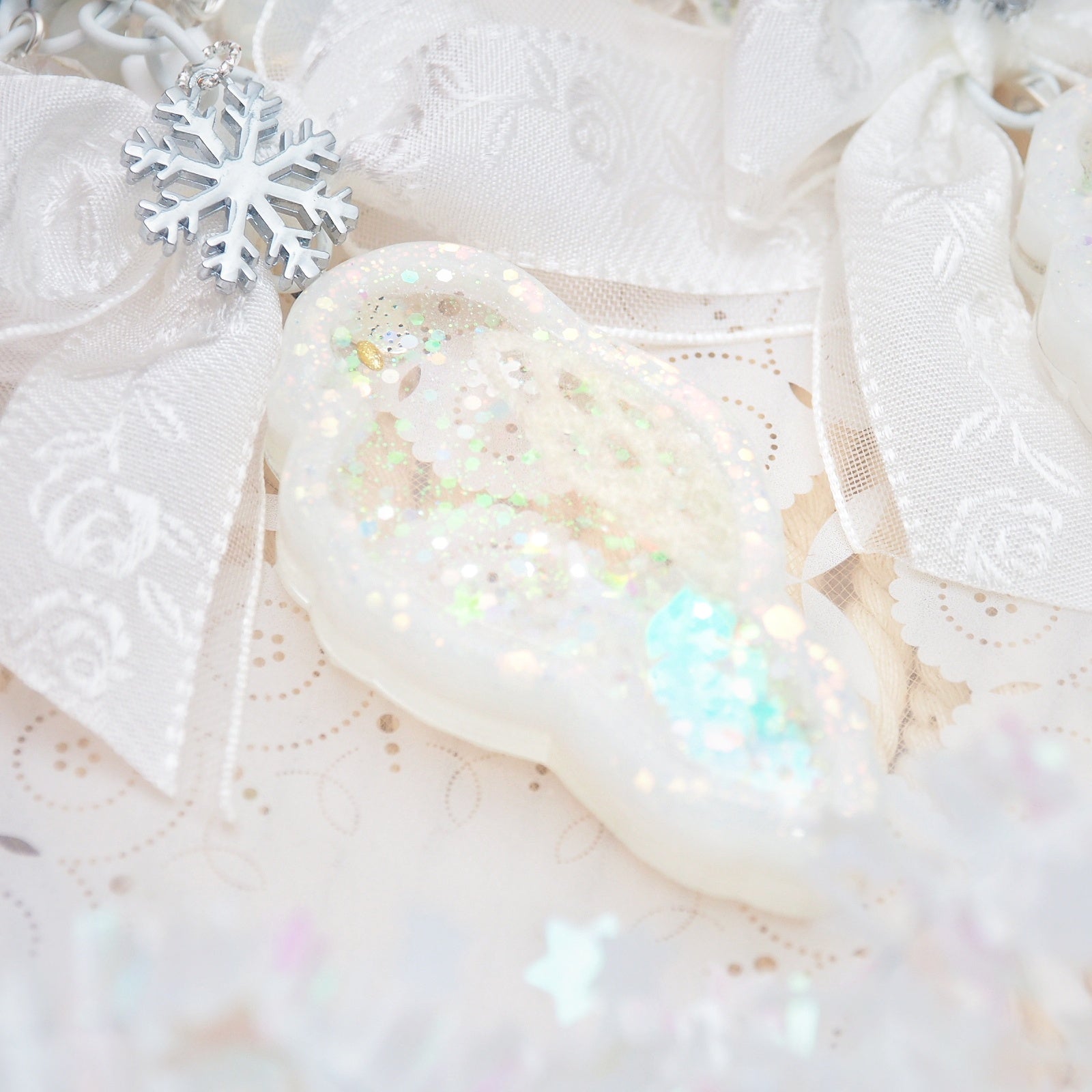 Winter Dove with flocked wing (Luna's exclusive shaker design)