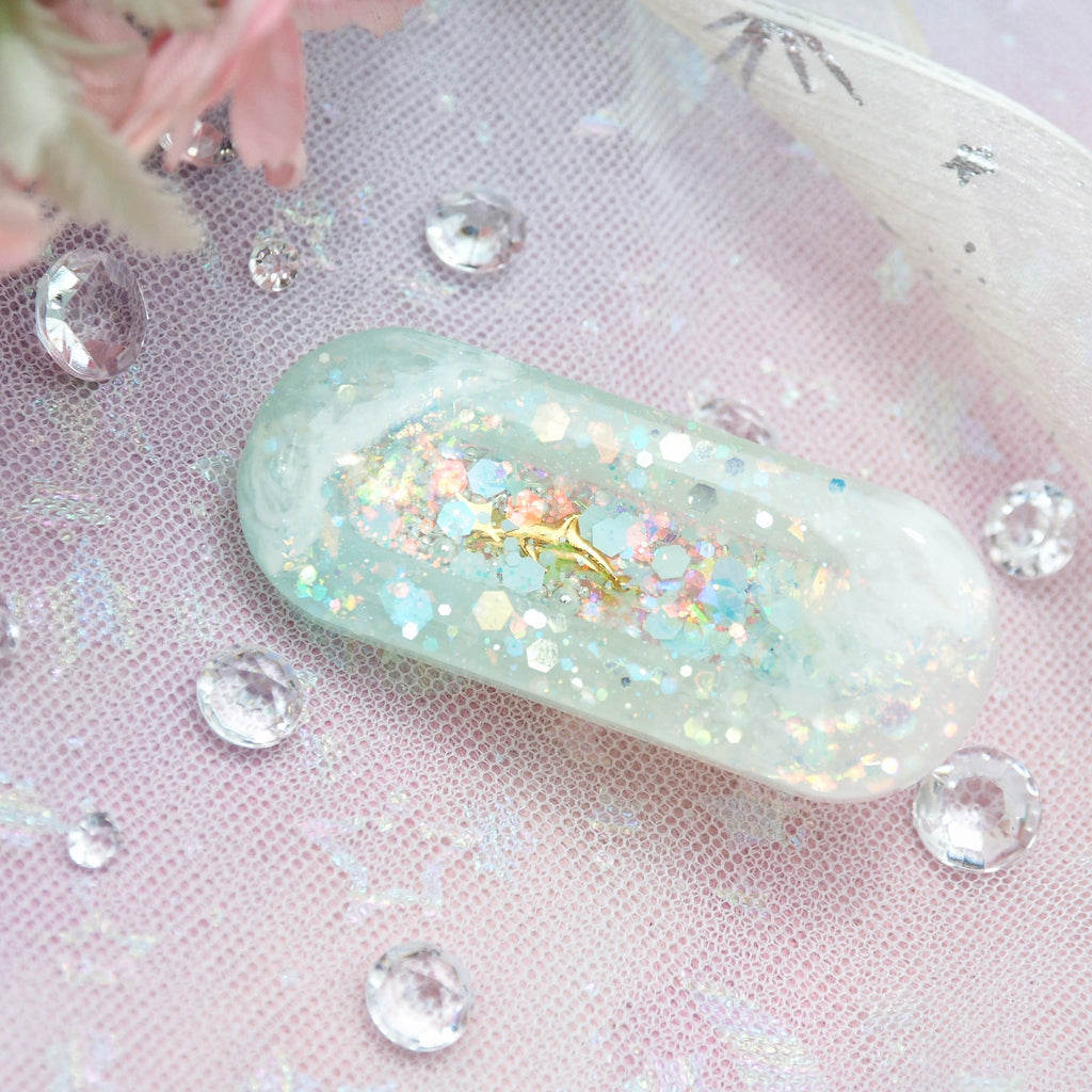 Vitamin Sea Aurora Dolphin Clip A