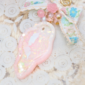 Pink/White Birb Shaker Charm