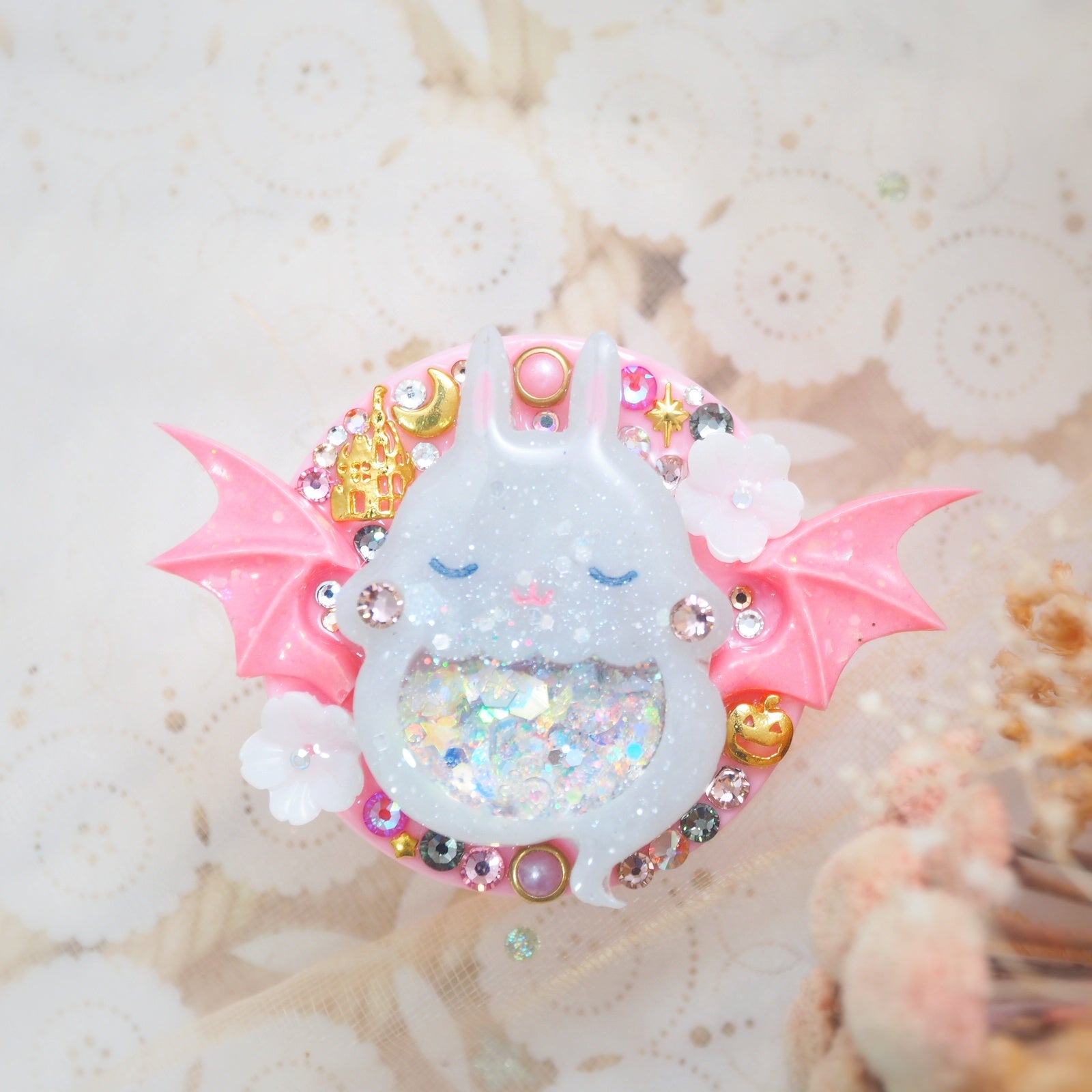 Candy Grey Boo Bun on Pink Grip (Glows)