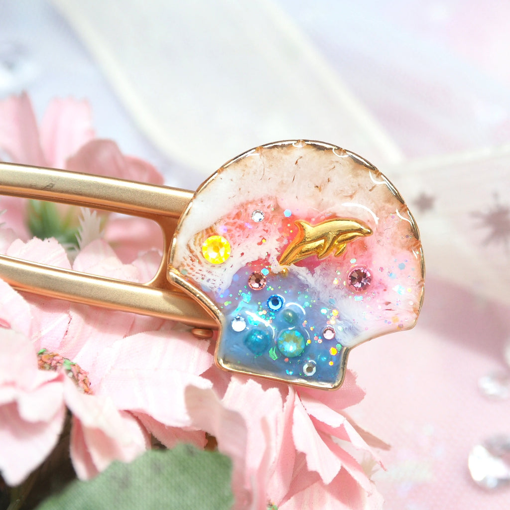 Reverse Prism Tides Dolphin Barrette