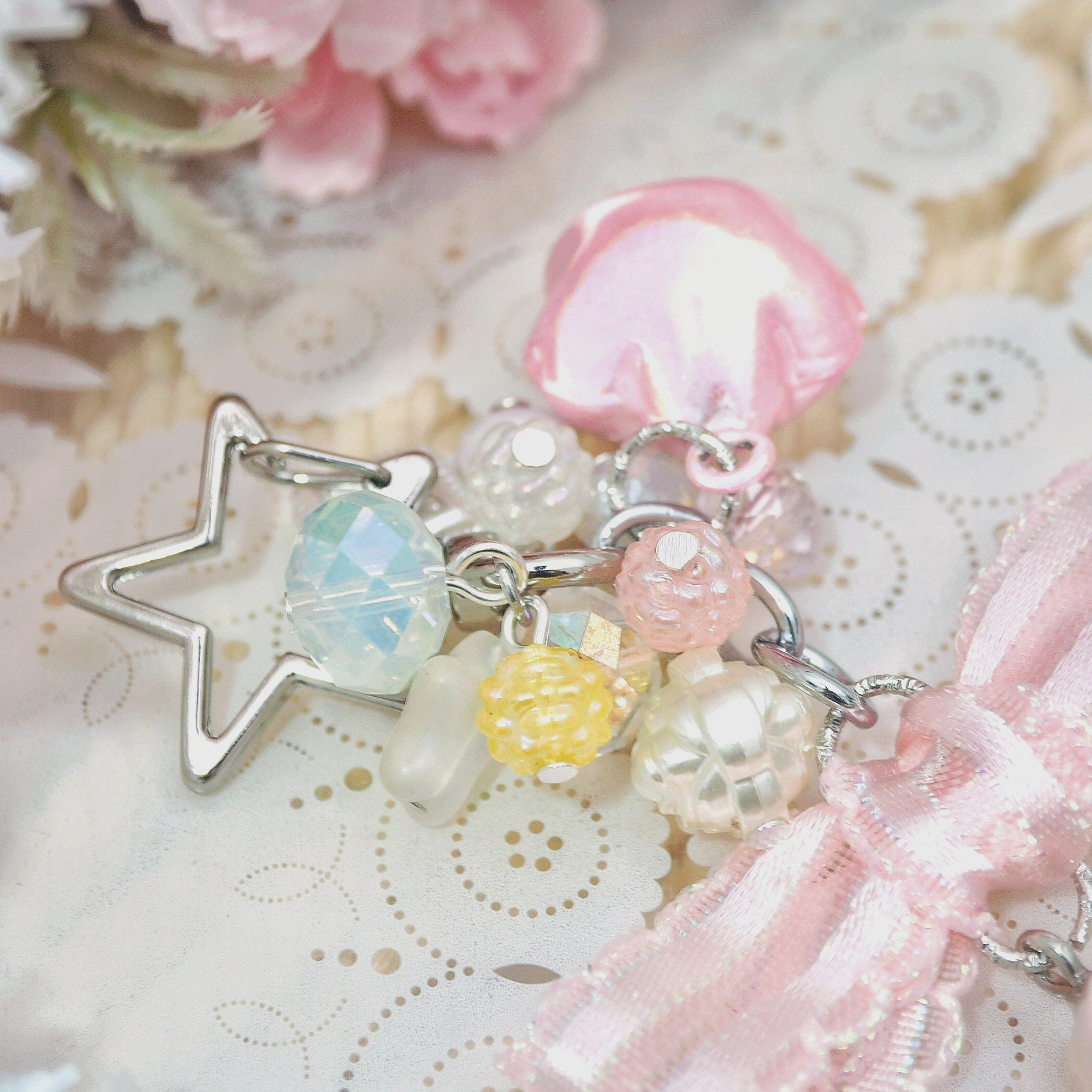 Pink Sugar Taiyaki (with cat-eye effect, glow, dry shaker charm)