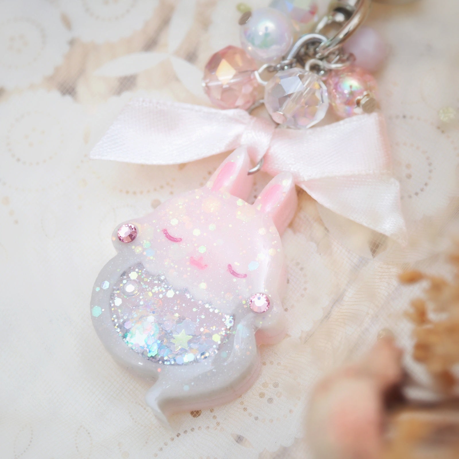 Pinky Grey Ghostie Boo Bun Charm (Glows)