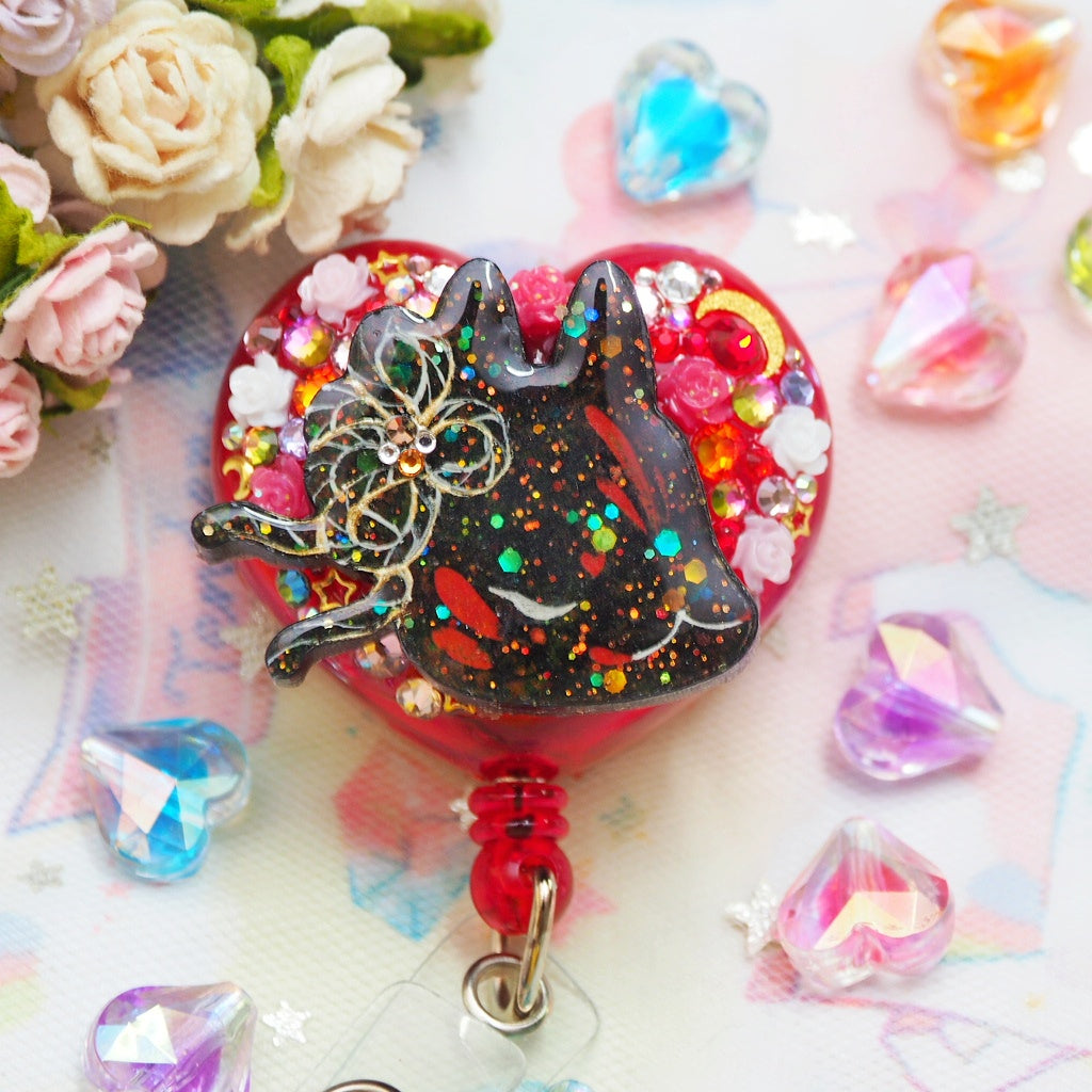 ルナ森 Glitter Kitsubun Badge Reel - slight mood ring effect