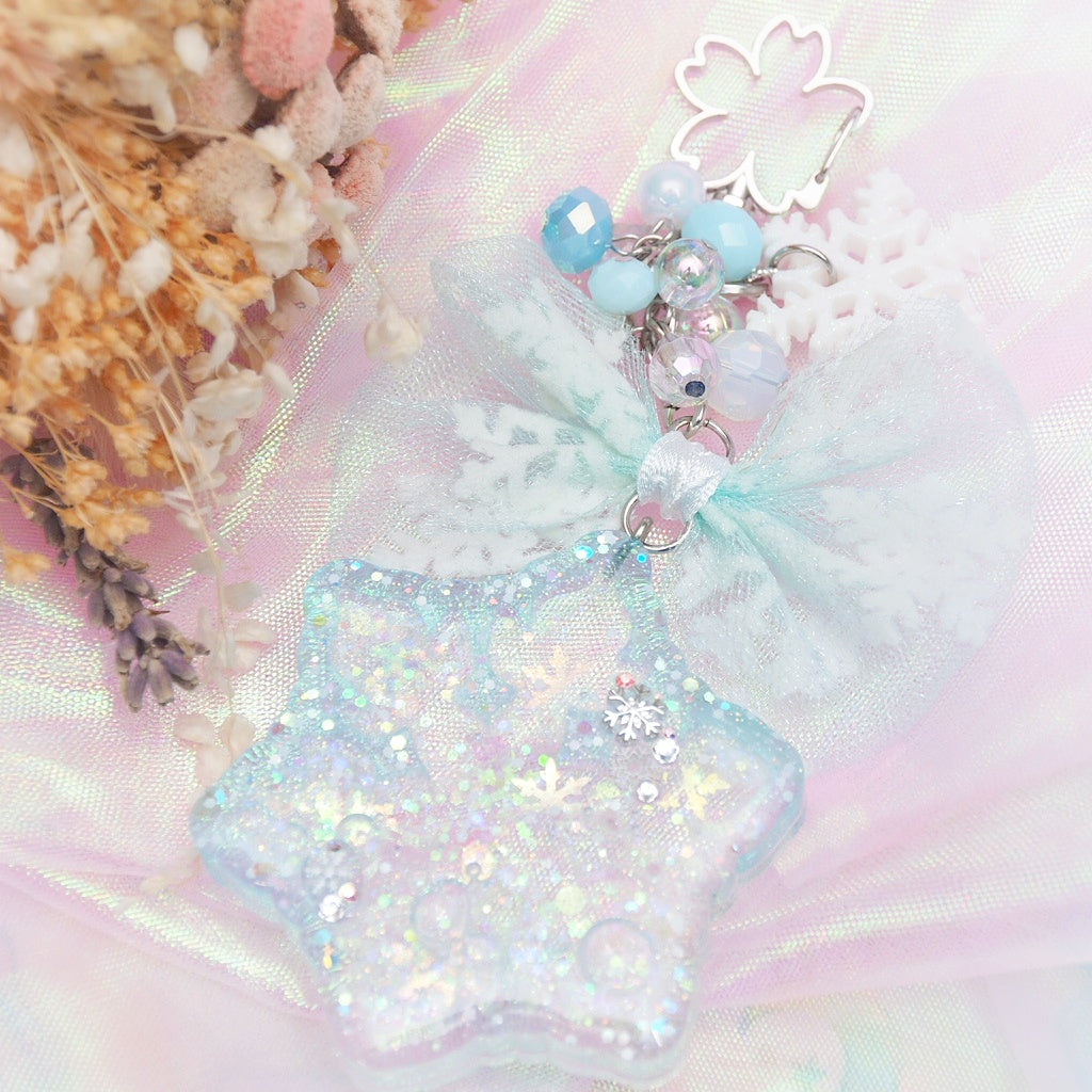 Clear Snowflake Shaker (Interchangeable Ornament Charm)
