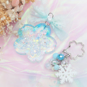 Snow Sakura Shaker (Interchangeable Ornament Charm)