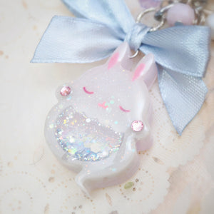 Grey Ghostie Boo Bun Charm (Glows)