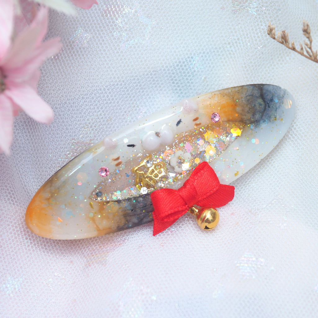 Calico Clasp Shaker Barrette with Sculpture (Oval)