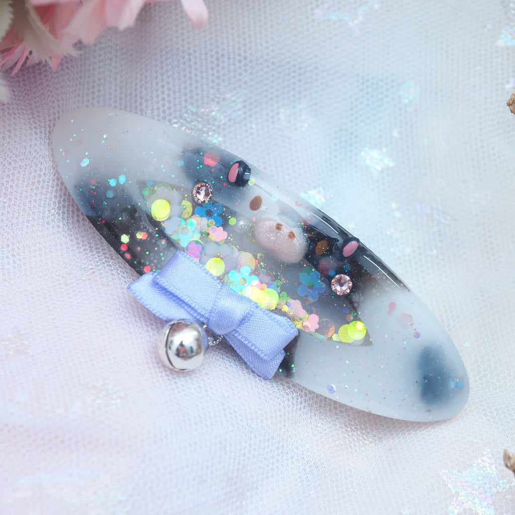 Daisy Moo Clasp Shaker Barrette with Sculpture (Oval)