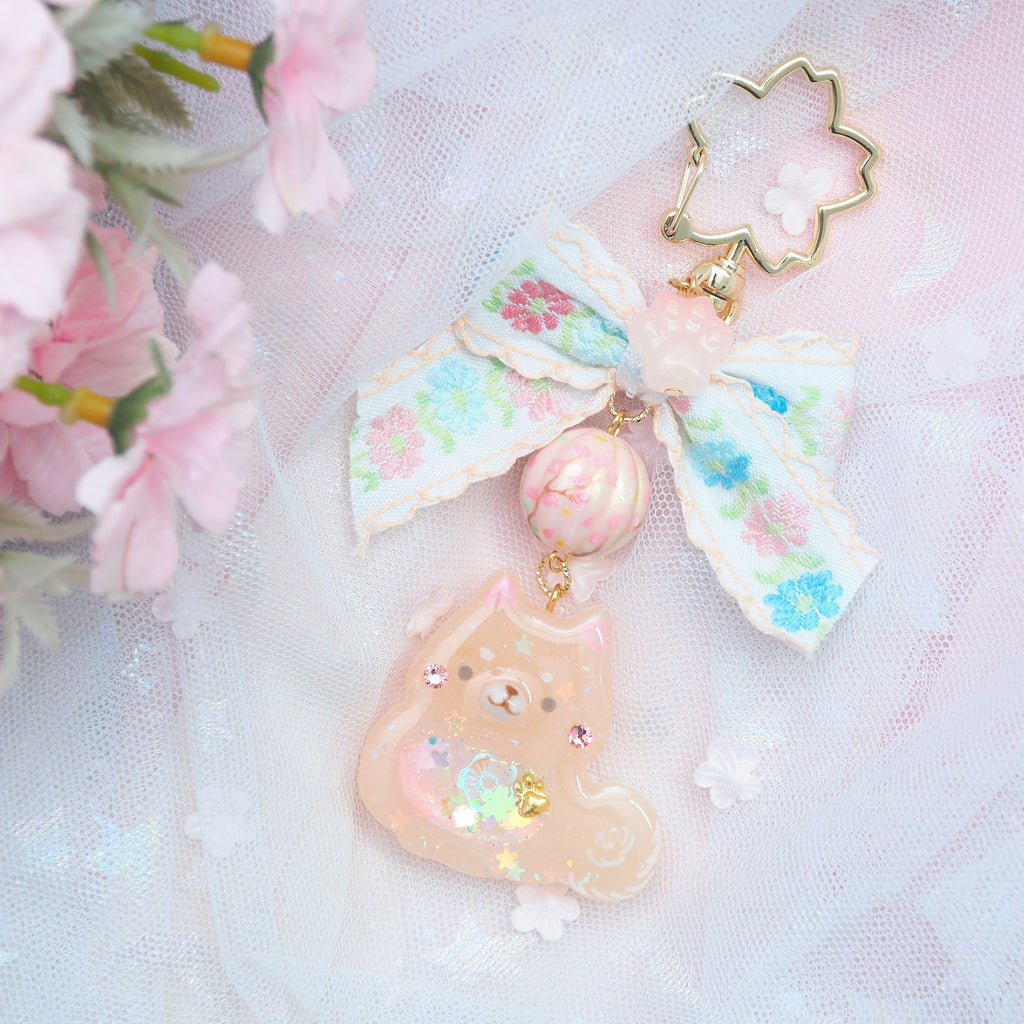 Shiba Charm with handpainted bead (Light Tan)