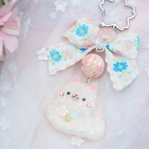 Shiba Charm with handpainted bead (White)