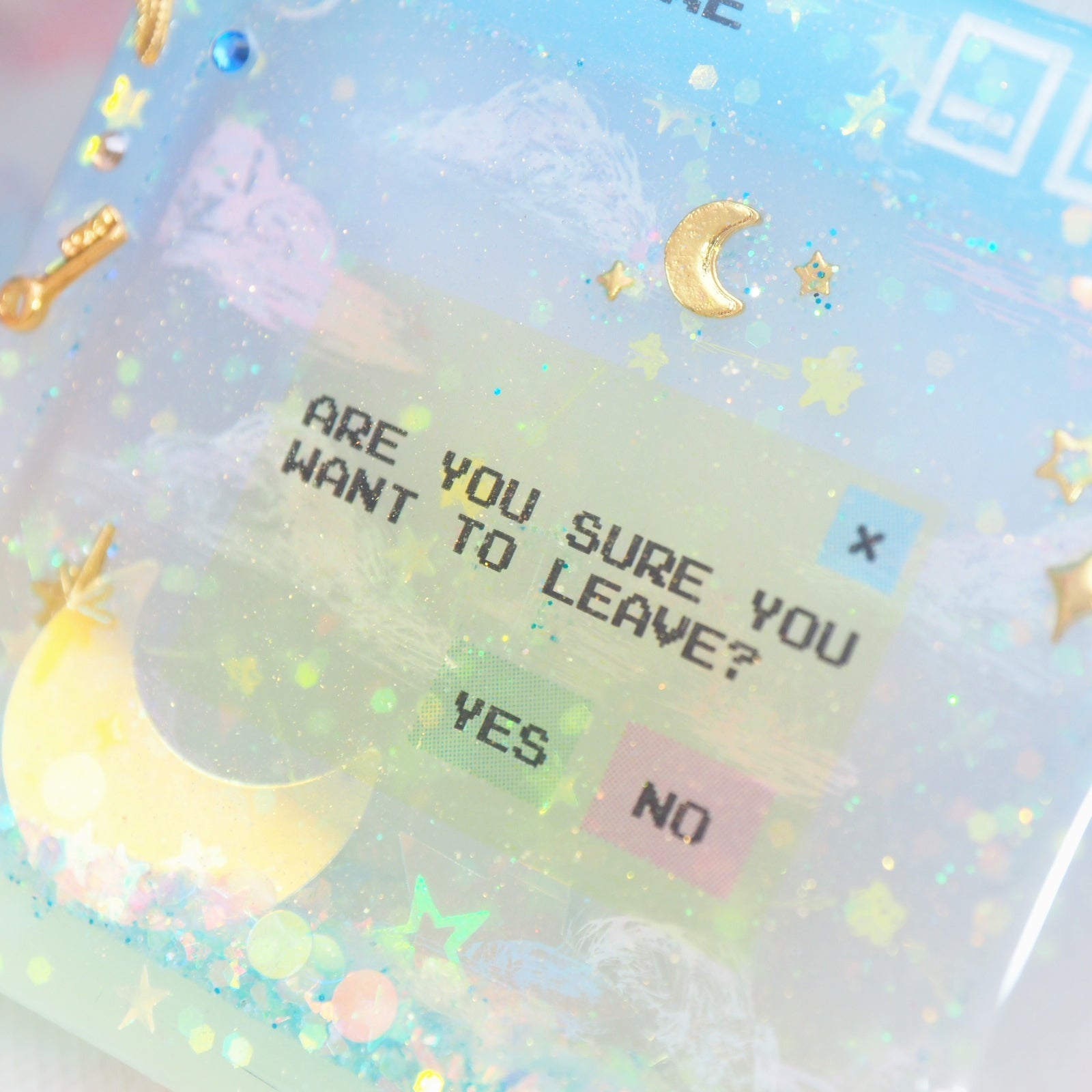 Reality.exe Explorer Charm (Glowing)