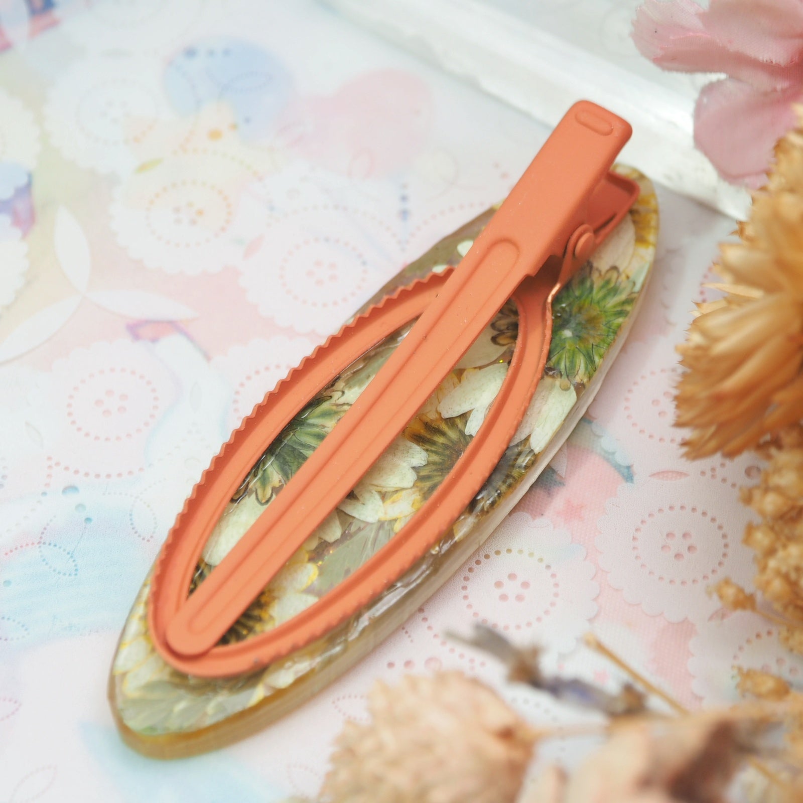 Summer Sunshine Floral Shaker Barette (Oval)