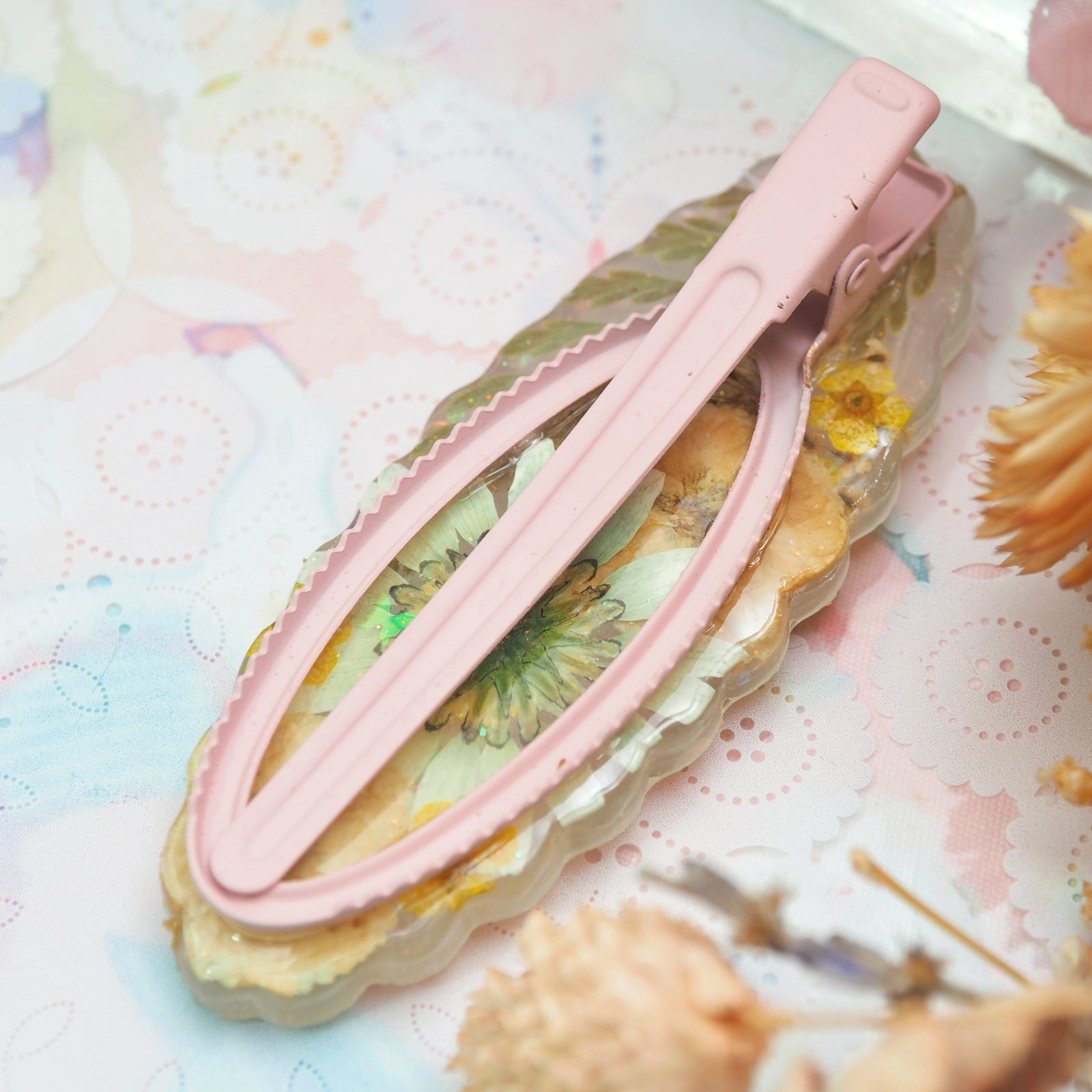 Summer Dreaming Cloud Floral Shaker Barette (Cloud)