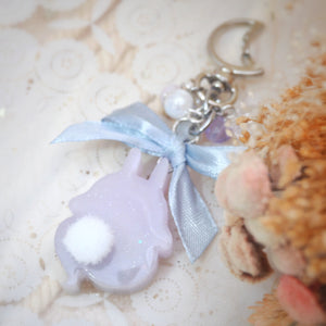 Grey Ghostie Boo Bun Charm (Glows)