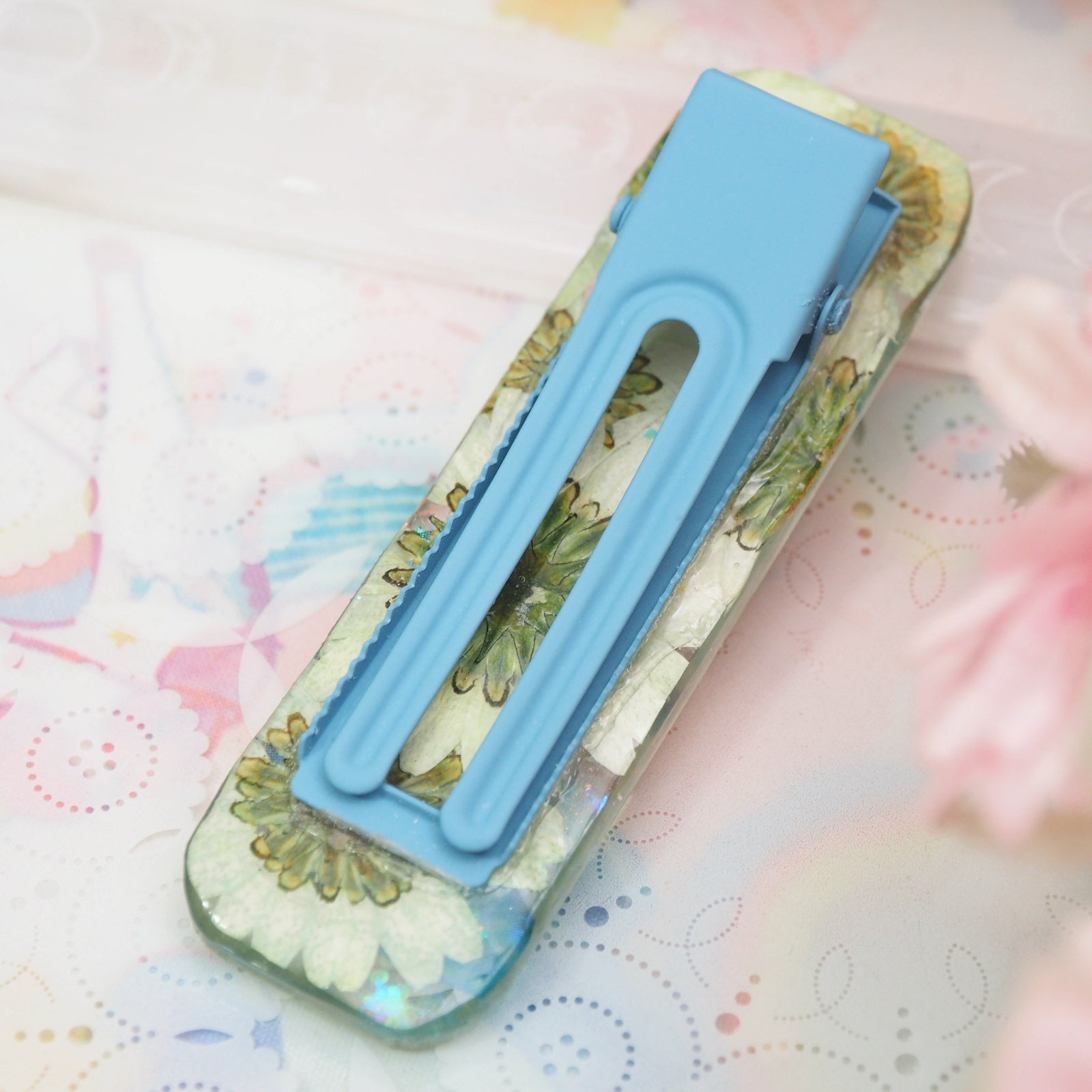Butterfly Glass Floral Shaker Barette (Rounded Rectangle)