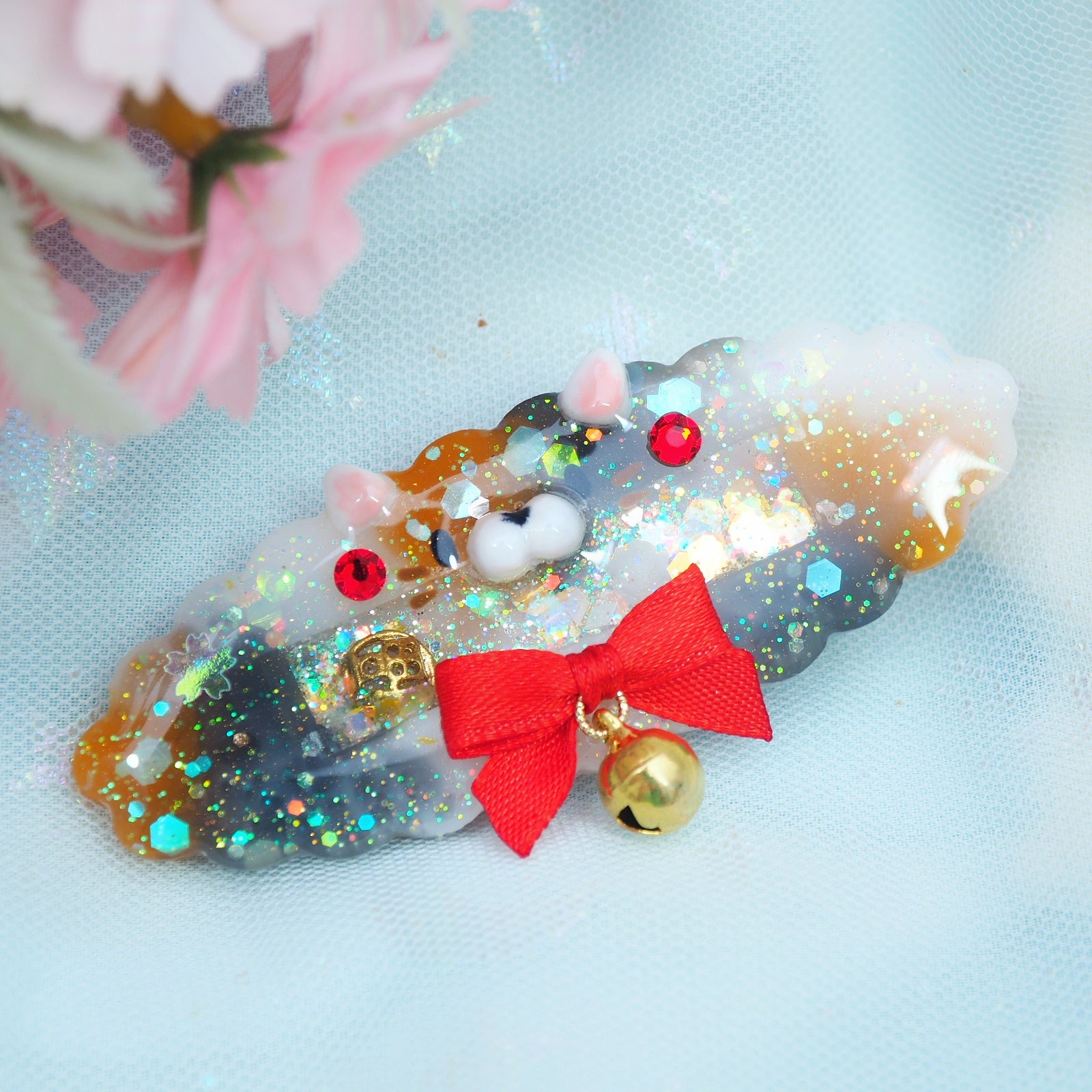 Calico Clip Shaker Barrette with Sculpture (Cloud)