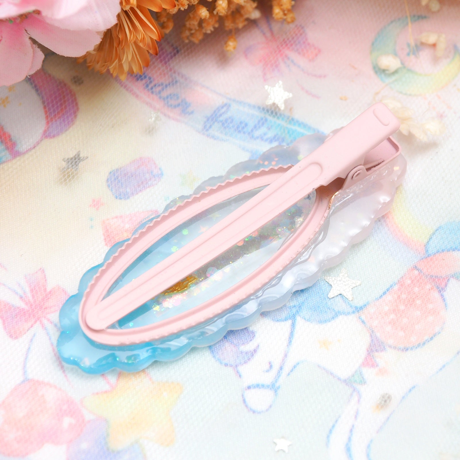 Castle in the Clouds Shaker Barette (Oval)