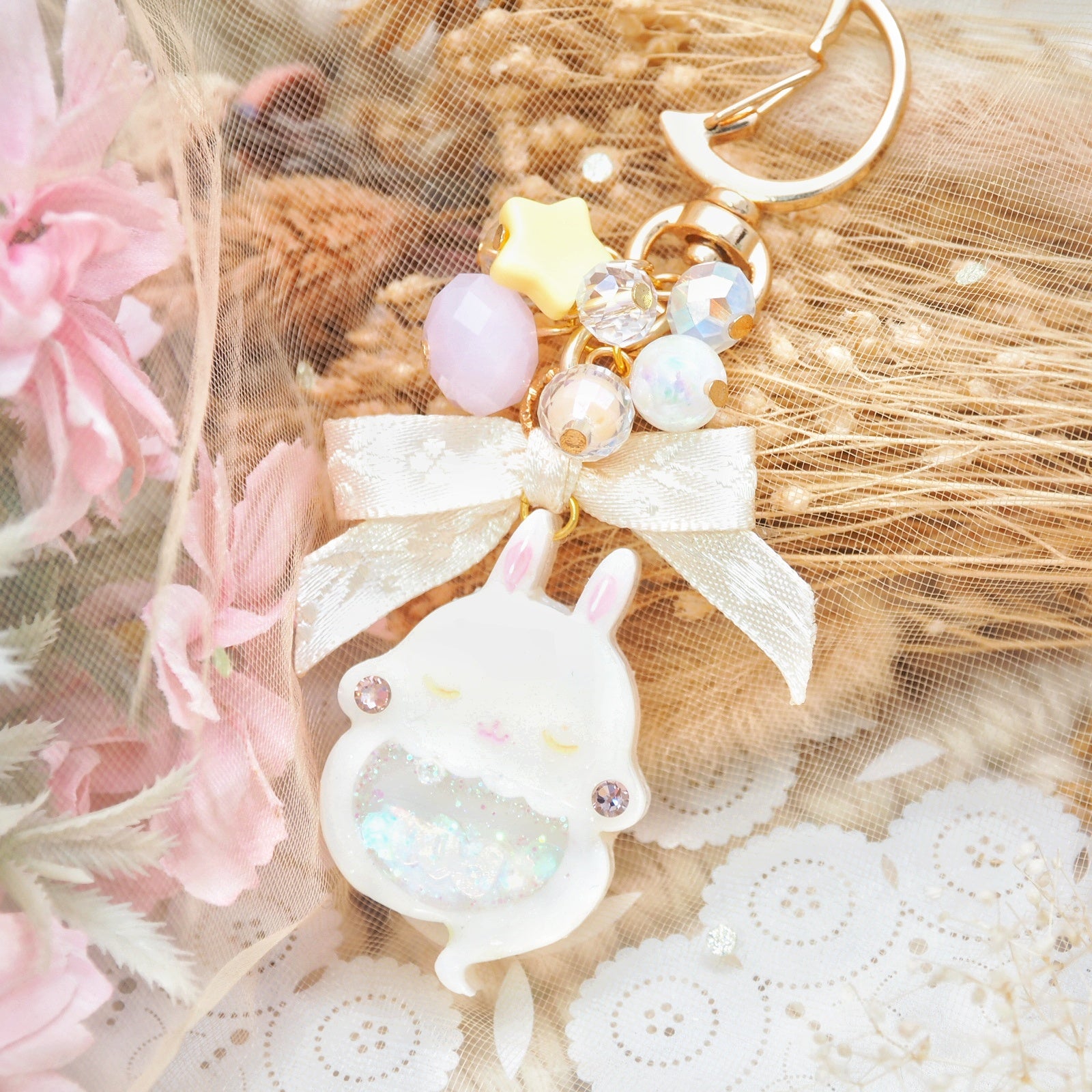 Peachy Ghostie Boo Bun Charm (Glows)