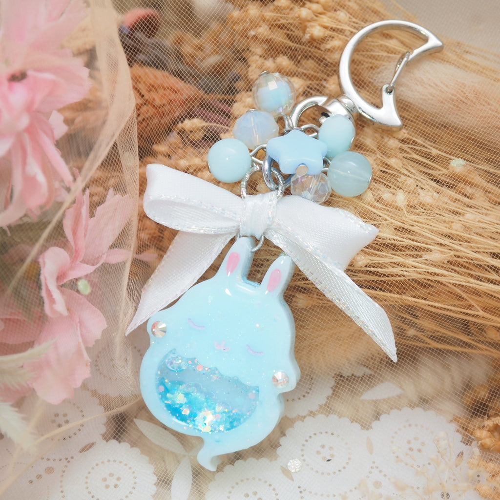 Blue Ghostie Boo Bun Charm (Glows)