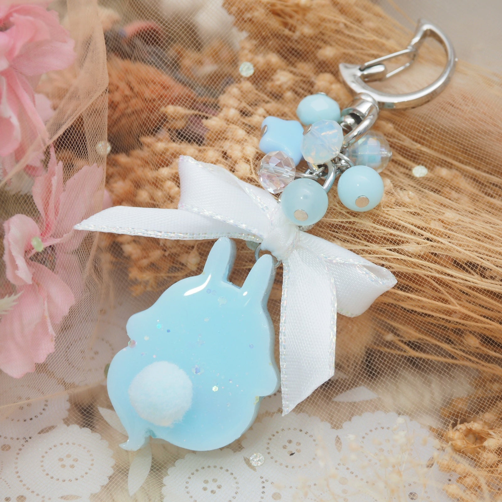 Blue Ghostie Boo Bun Charm (Glows)