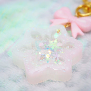 Smol Pink Snowflake Charm (Type B)