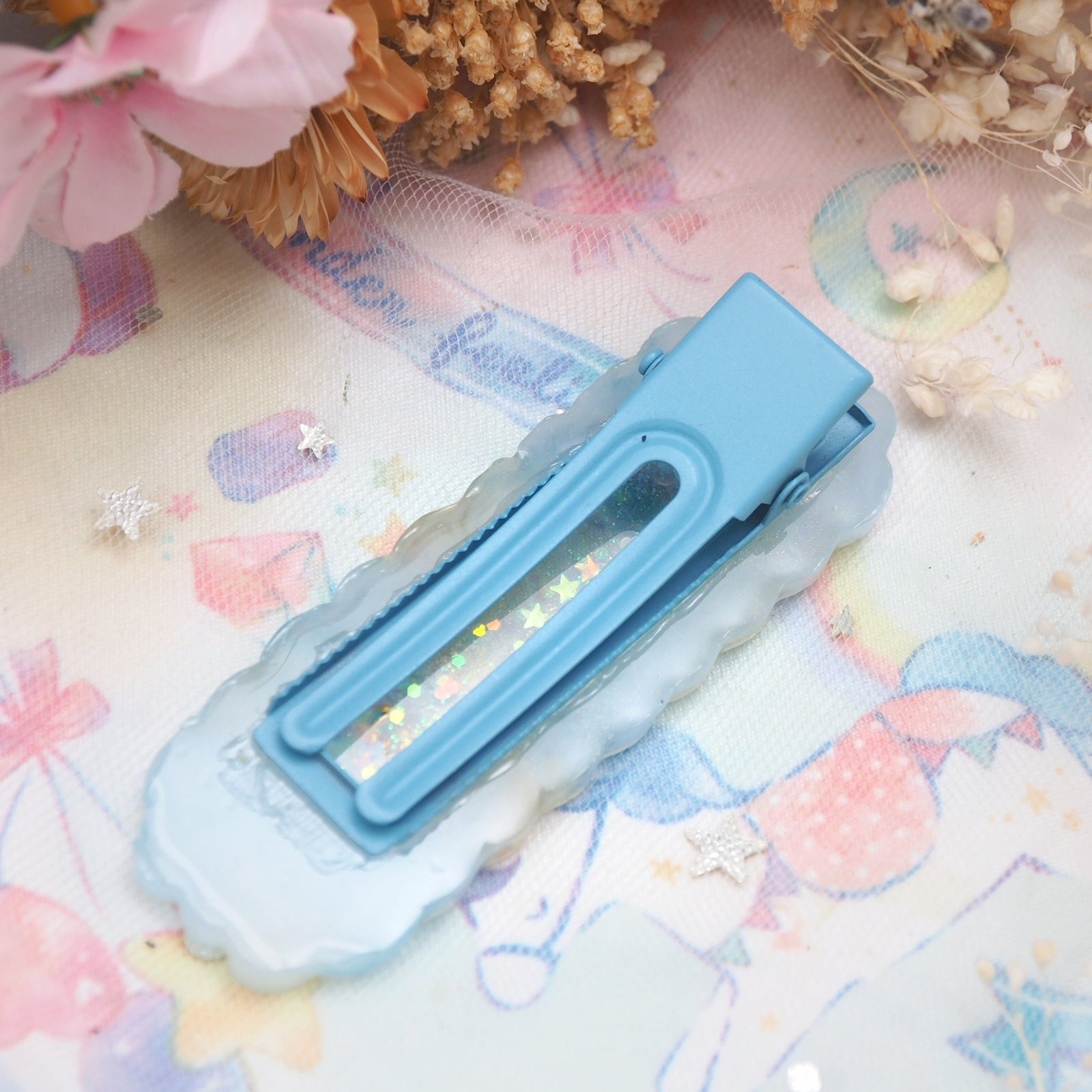 Head in the Clouds Shaker Barette