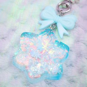 Smol Icy Snowflake Charm (Type B)