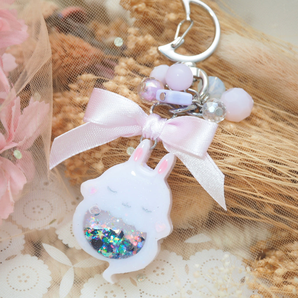 Lilac Ghostie Boo Bun Charm (Glows)