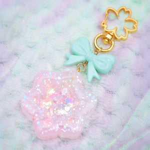 Smol Pink Snowflake Charm (Type A)