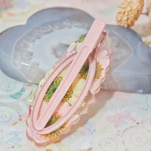 Butterfly Glass Floral Shaker Barette (Cloud)
