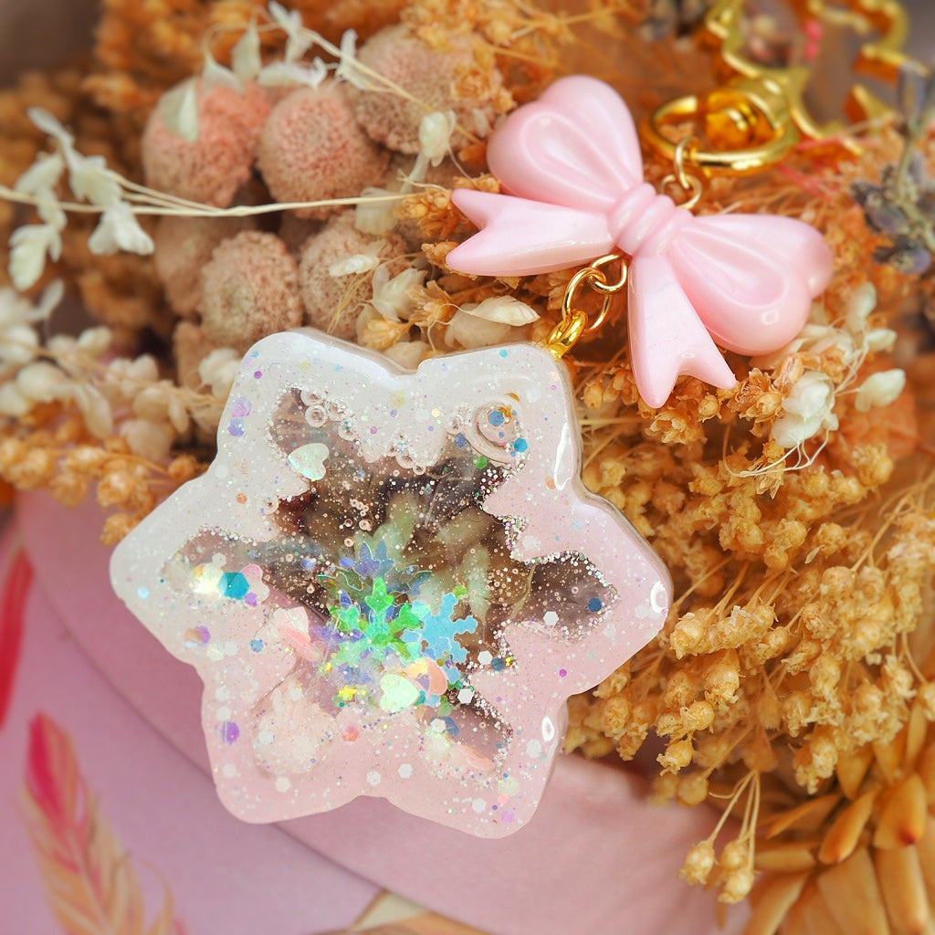 Smol Pink Snowflake Charm (Type B)
