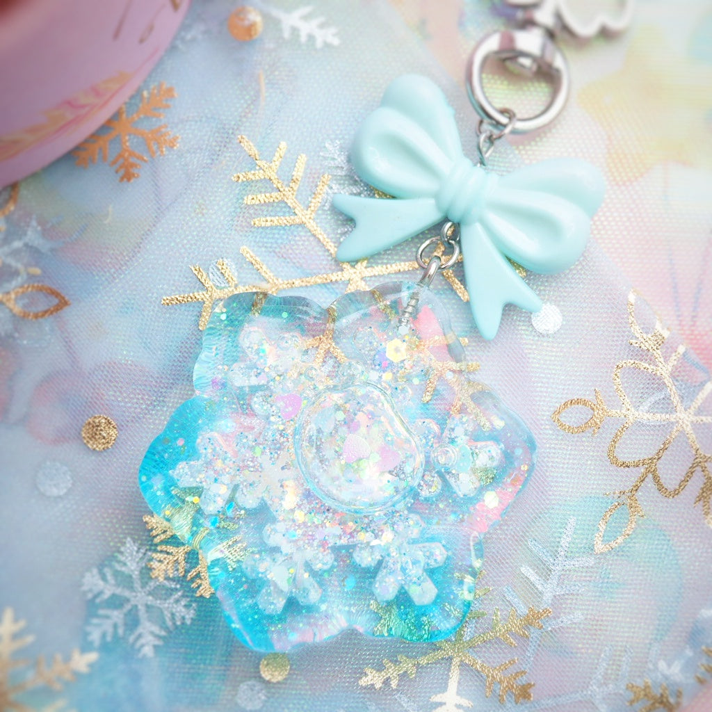 Smol Icy Snowflake Charm (Type A)
