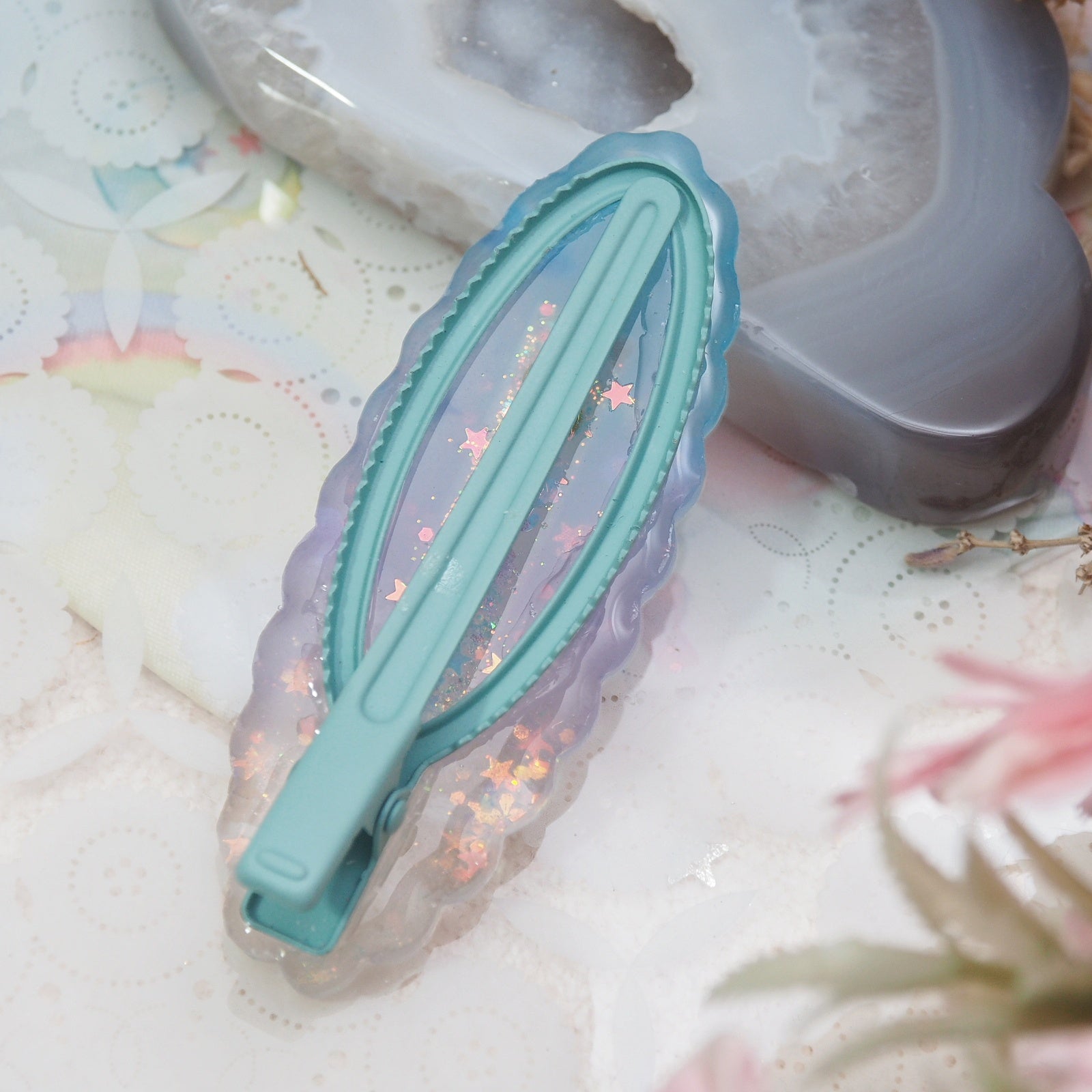 Castle in the Clouds Shaker Barette (Oval Cloud)