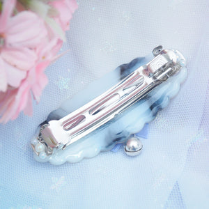 Daisy Moo Clasp Shaker Barrette with Sculpture (Cloud)