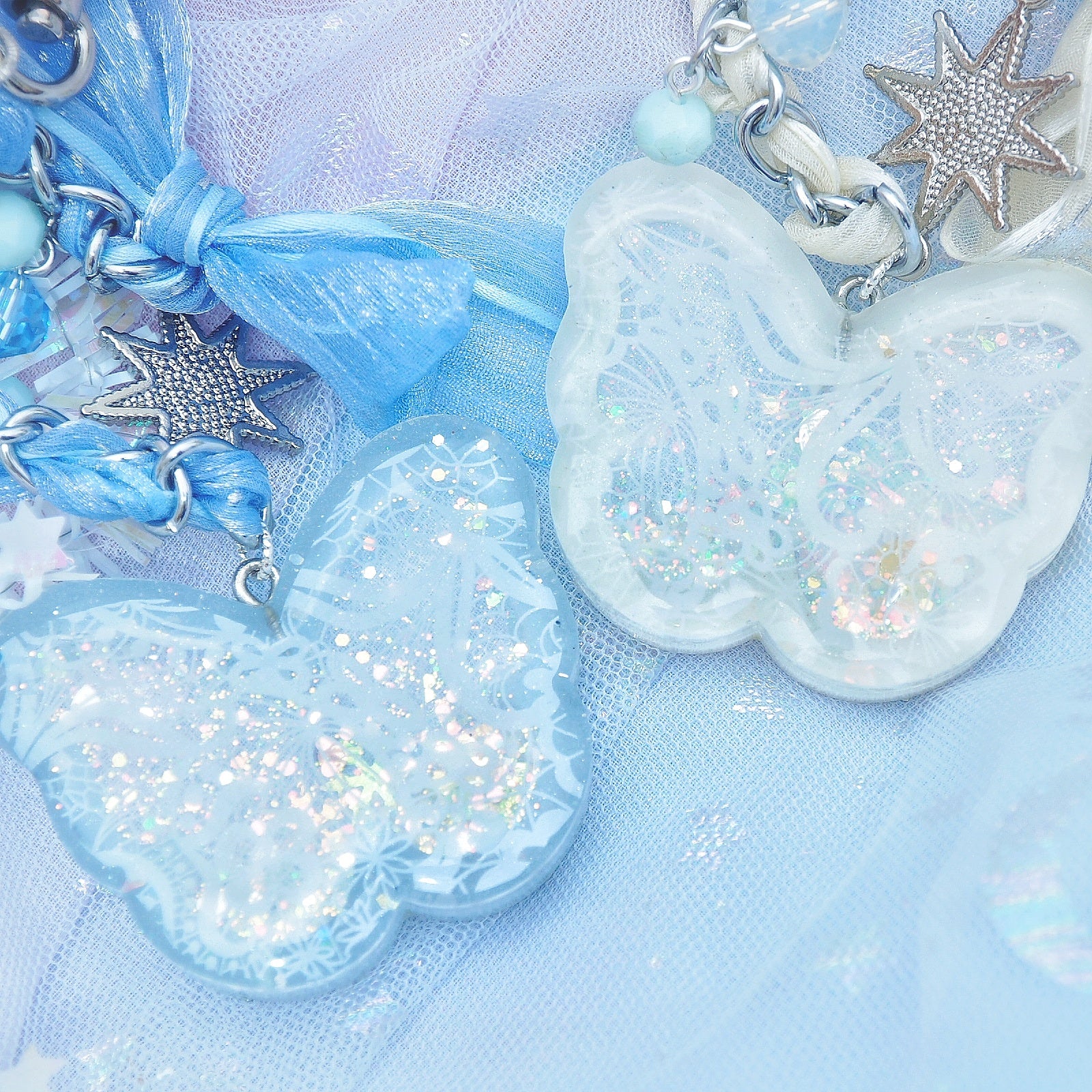 Dream Lace Butterfly with braided chain (Snow White)