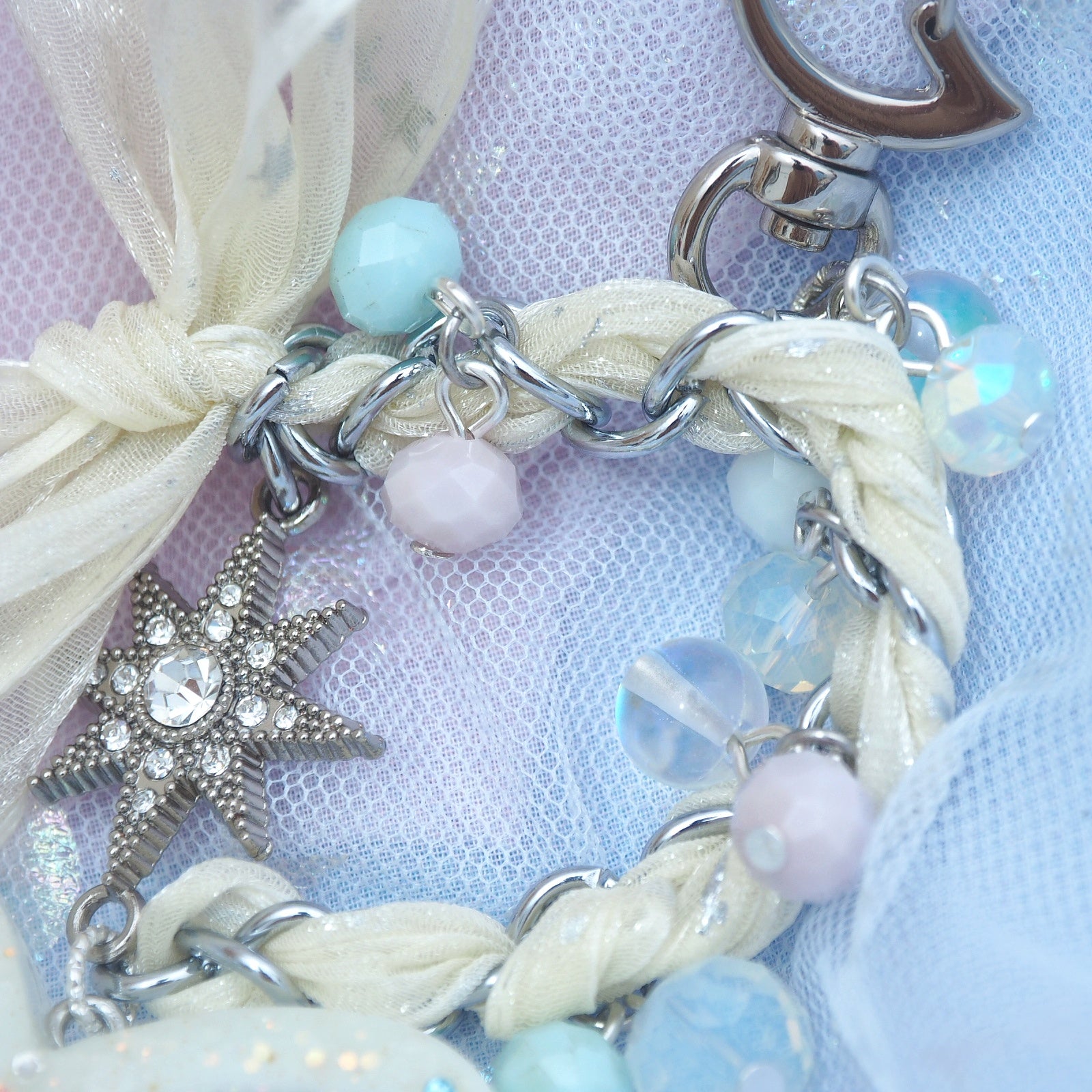Dream Lace Butterfly with braided chain (Snow White)