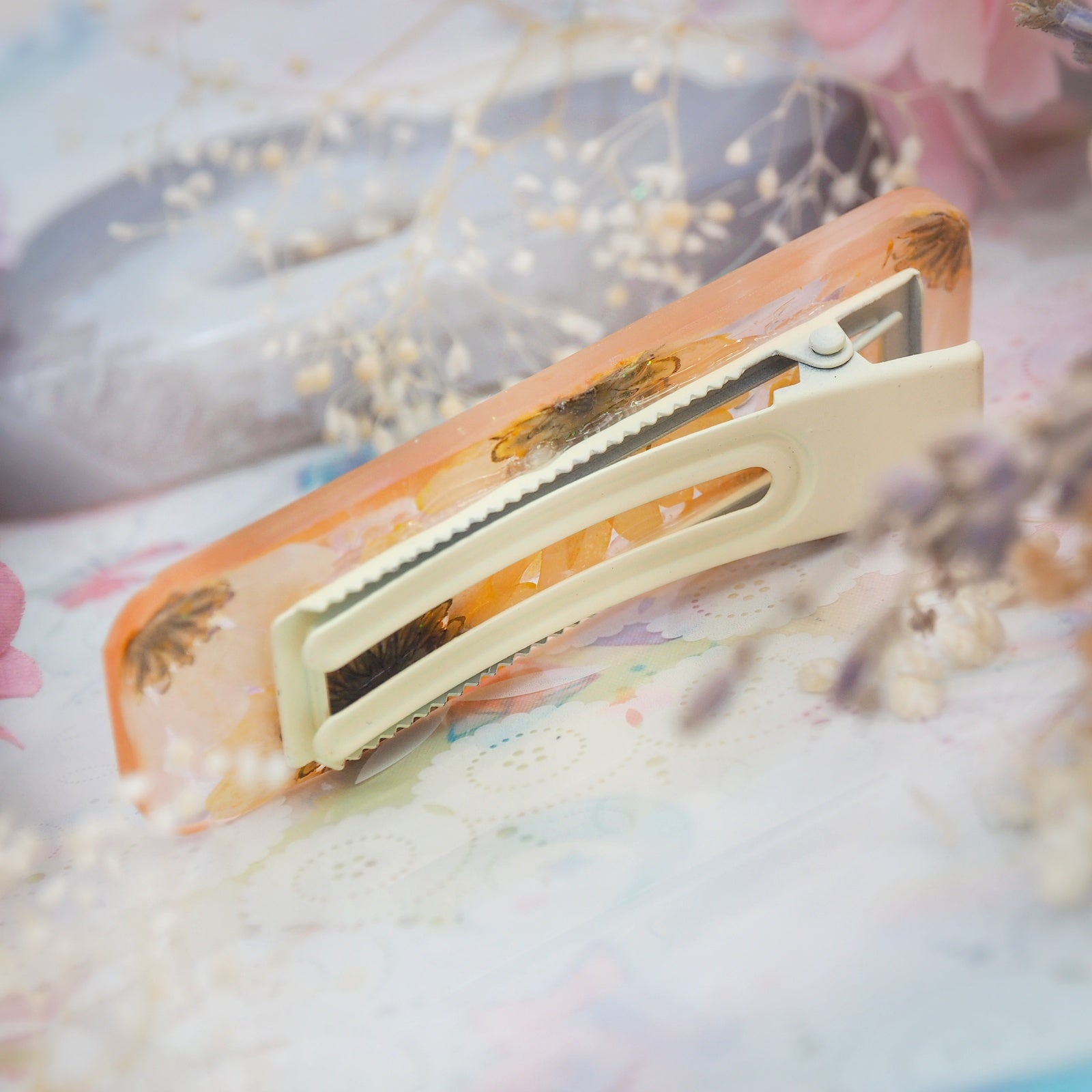 Sunshine Floral Shaker Barette