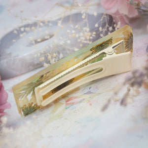 Honey Mint Floral Shaker Barette