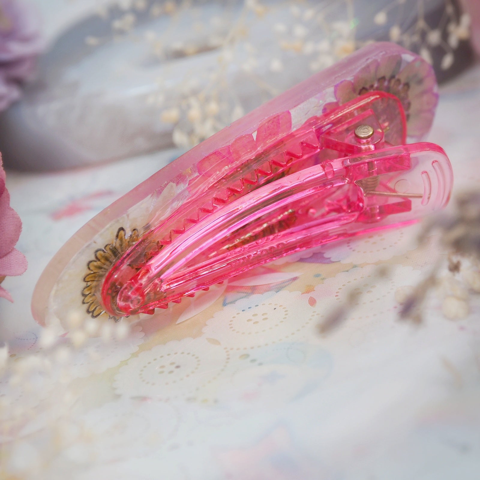 Nebula Floral Shaker Barette