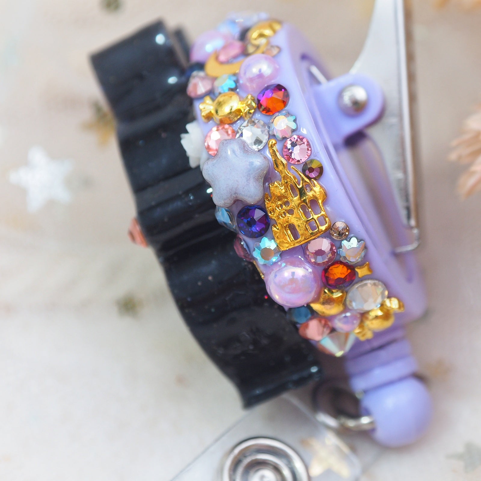 Tri-light Ghostie Bun Badge Reel