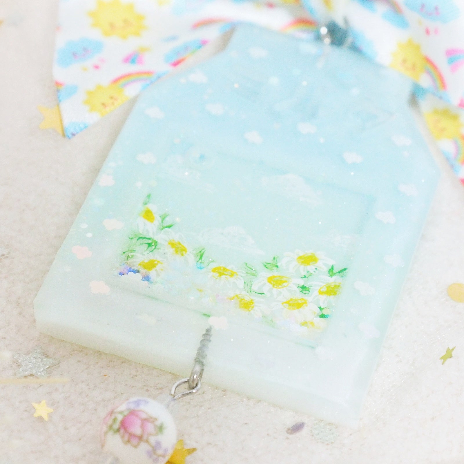 Pale Daisy Miruku ミルク Carton Charm