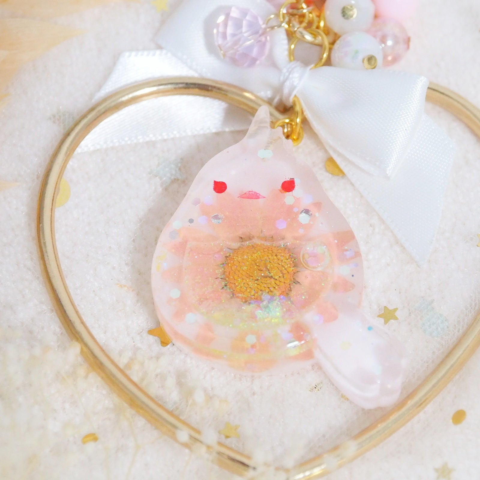 Flower Birb Charm with Heart Frame