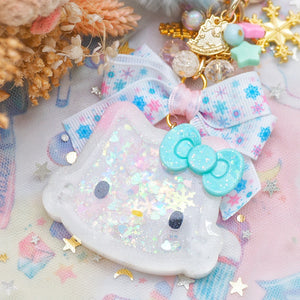 Winter Kitty Shaker Charm