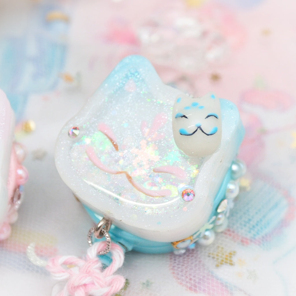 Winter Kitsune Badge Reel (blue)