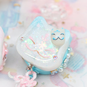 Winter Kitsune Badge Reel (blue)
