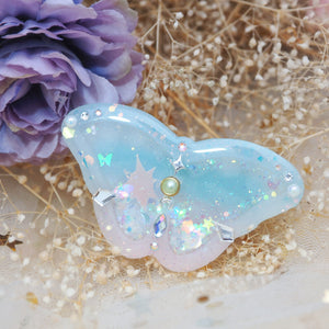 Evening Sky Moth Shaker Barette