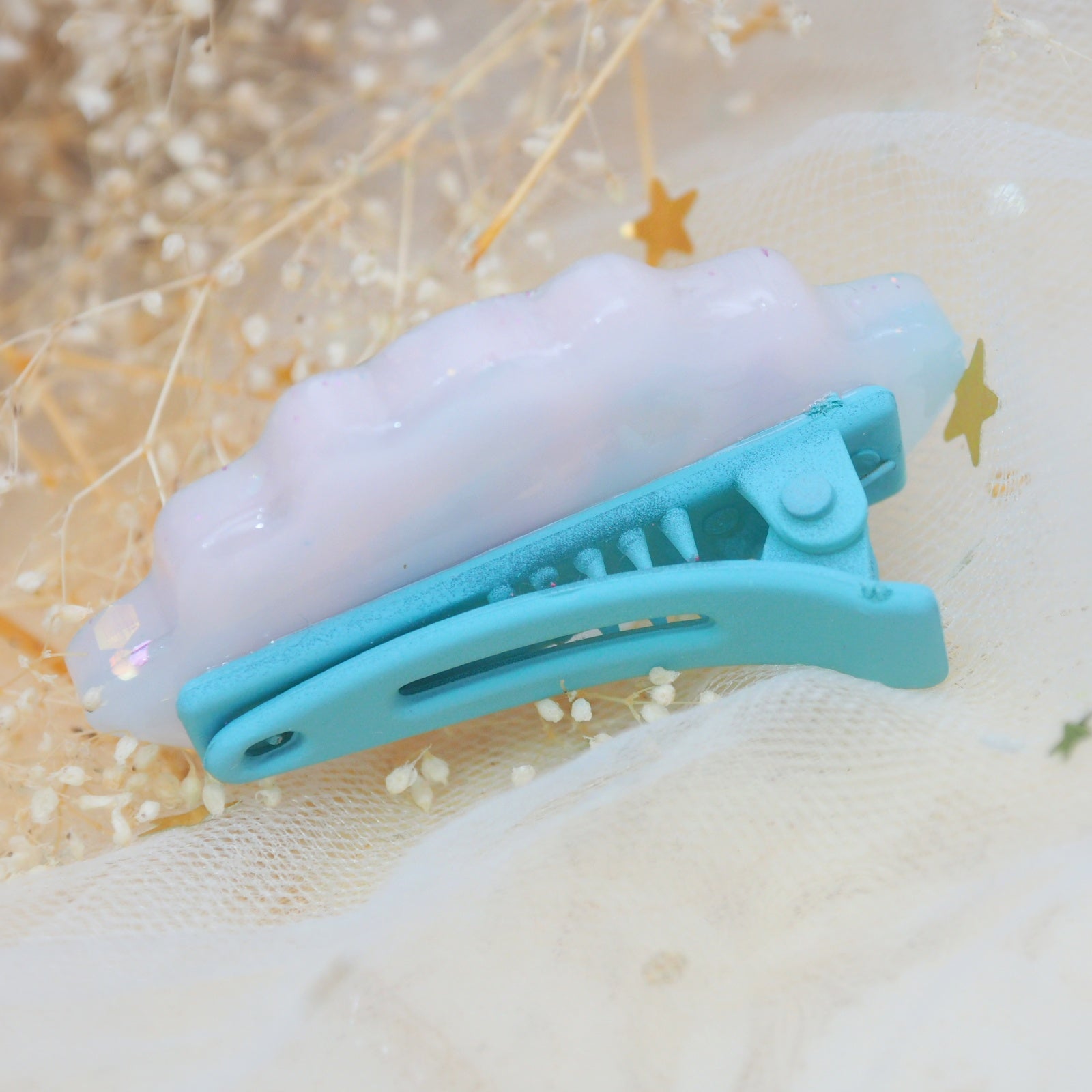 Evening Skies Bat Shaker Barette
